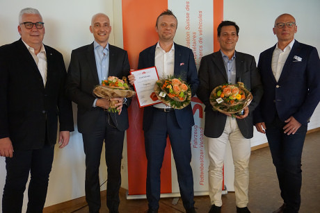 Wahl der Flottenmarke des Jahres (v.l.n.r.): Patrick Bünzli (Präsident sffv), Pietro Ilari (BMW), Radek Kudelka (Toyota), Reinhold Turati (Renault), Ralf Käser (Geschäftsführer sffv)